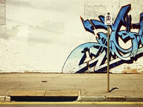 Artistic Graffiti Wallpaper