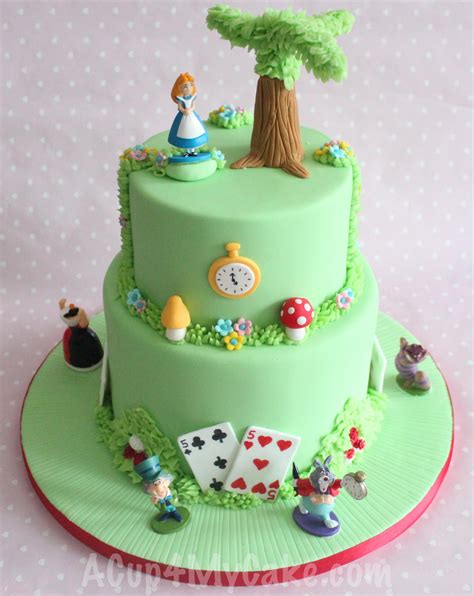 Alice In Wonderland Cake Cool Birthday Cakes Alice In Wonderland