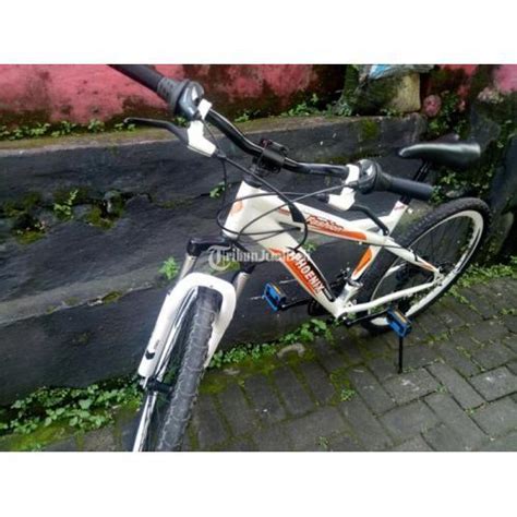 Bandingkan harga dan promo terlengkap hanya di biggo indonesia. Sepeda MTB Phoenix Putih Bekas Normal Mulus Harga Boleh ...