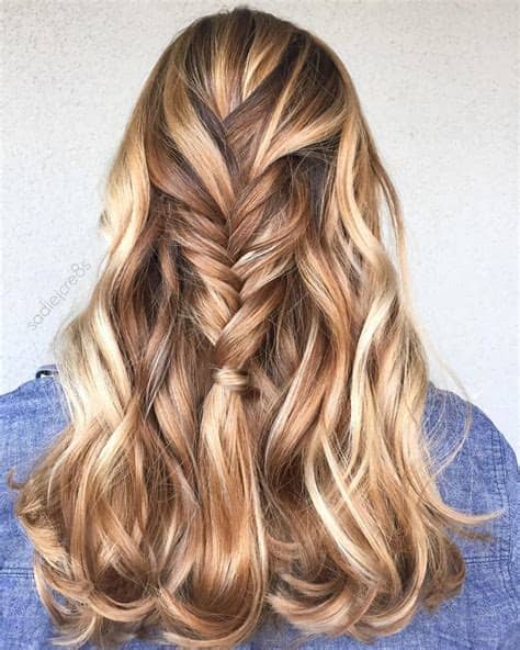 To give your hair a brighter look, opt for highlights in a blonde or gold tone. 13 Beautiful Brown Hair with Blonde Highlights and Lowlights