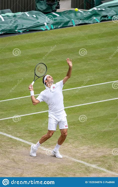 Roger Federer At Wimbledon Editorial Photo Image Of Racket 152934876