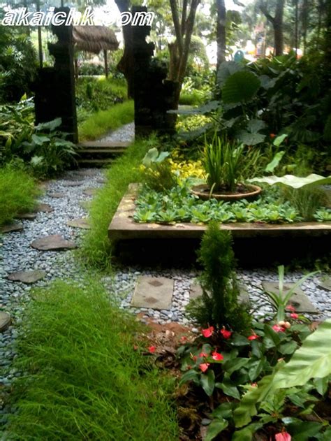 You will see the amazing garden landscape as soon as you step into this garden. akai chk: Taman Tasik Perdana / KL Lake Gardens