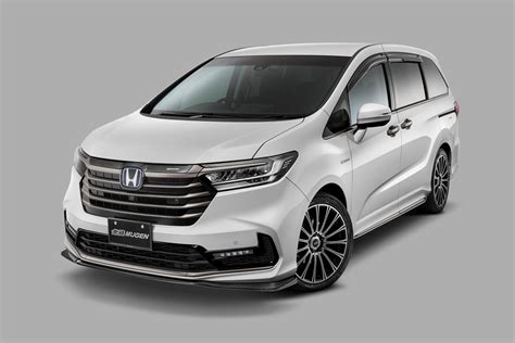 Carbon Clad Honda Odyssey Shows Minivans Dont Have To Be Boring Carbuzz
