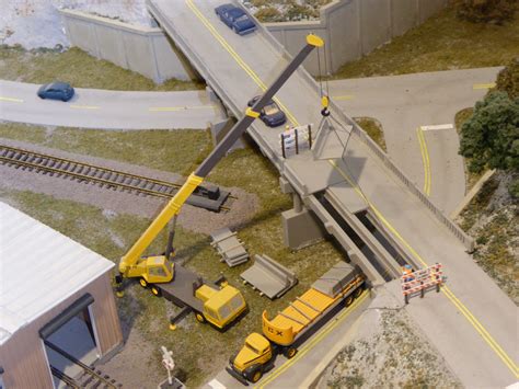 N Scale Crane Wanted Model Railroad Hobbyist Magazine