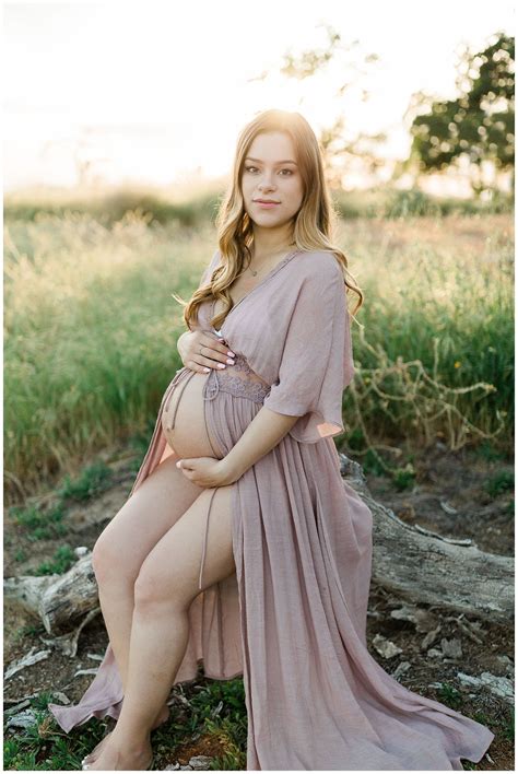 Whimsical Maternity Foothill Photoshoot Megan Helm Photography