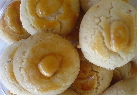 Resepi biskut mazola, adalah antara kuih raya yang paling popular dan disukai ramai. Resepi Biskut Kacang Tanah - Resepi Cik Bee