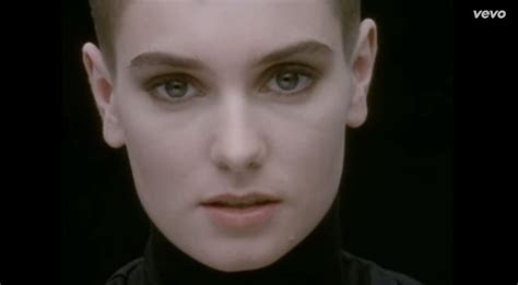 Sinéad o'connor performs in the music video nothing compares 2 u from the album i do not want what i haven't got recorded for chrysalis records. Nothing Compares to you - Sinead O'Connor - Con testo e ...