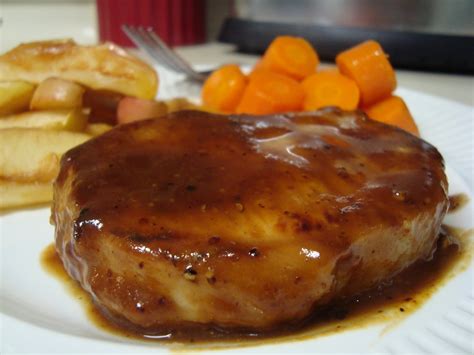 Eat It Up Pork Chops With Maple Apple Glaze