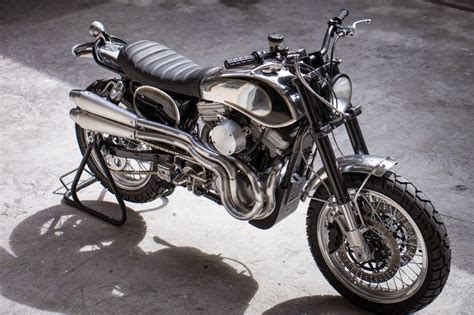 Now let's talk about a harley davidson sportster 883 r that we converted into a scrambler. Harley Davidson 883 Sportster Scrambler - BCR
