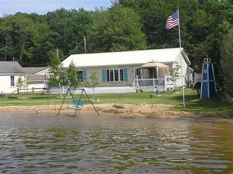 The median price home price in gaylord is $180,000. Gaylord Real Estate - Gaylord MI Homes For Sale | Zillow