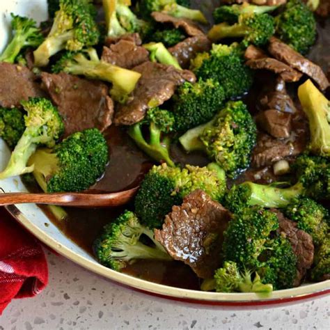 Add the broccoli and cook for 3 minutes until the broccoli is tender but still crisp. Easy Beef and Broccoli | Small Town Woman