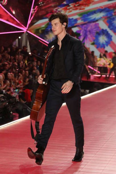 Shawn Mendes Performs During The 2018 Victorias Secret Fashion Show At Pier 94 On November 8
