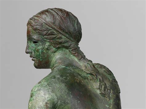 Bronze Statuette Of Aphrodite Greek Late Hellenistic The
