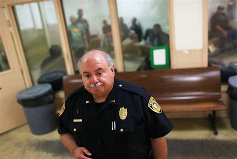 Longtime Detention Officer To Retire With Honors