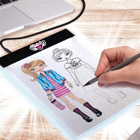 Fashion Design Light Up Sketch Pad - Toy Sense