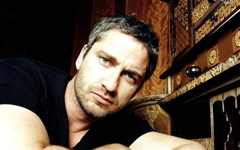 Gerard Butler Full Hd Wallpaper And Background 1920x1200 Id341036
