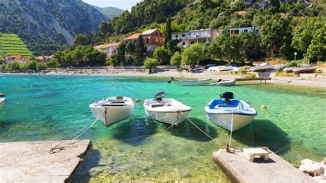 8 islands in croatia so beautiful that everyone should visit croatian islands croatia