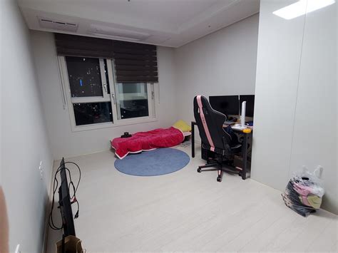싸이월드(cyworld)는 대한민국의 소셜 네트워크 서비스이다. 싸이월드 미니룸, 실전에서 꾸며보자 - 오마이뉴스 모바일