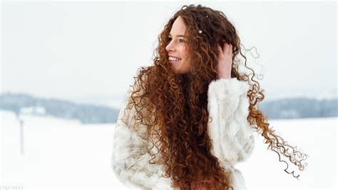 Download Long Hair Smile Redhead Depth Of Field Woman Model Hd