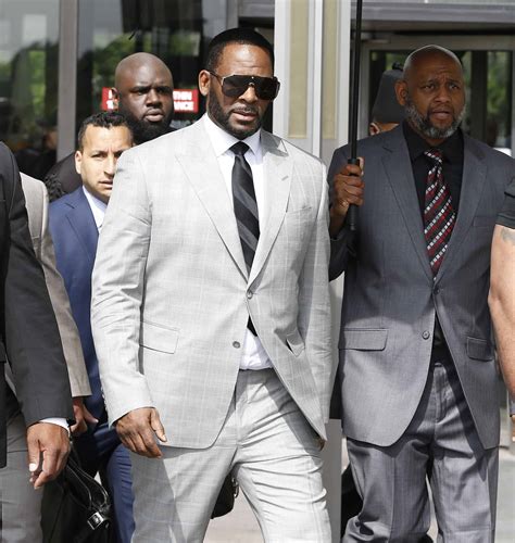 An updated federal indictment against r. #TSRUpdatez: R. Kelly Gets April Trial Date In Chicago For ...
