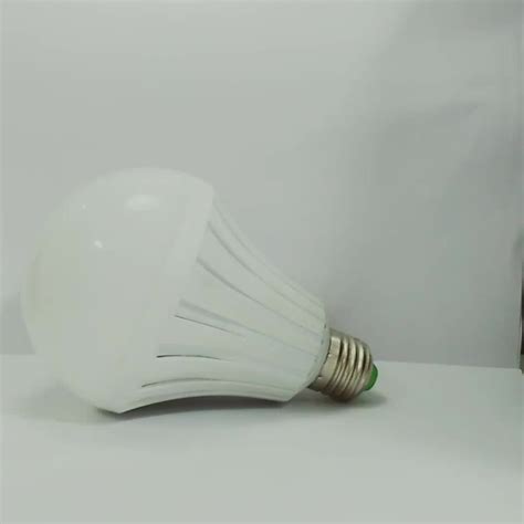 China Supplier 5w 7w 9w 12w Rechargeable Led Emergency Bulbe27