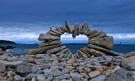 Rock Balancing Art Natural Pebble Arch Sculptures
