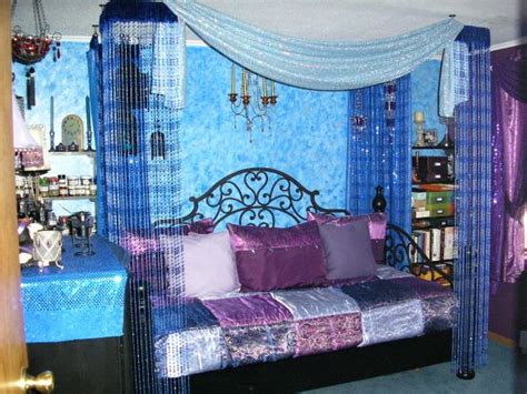 Modern navy blue bedroom design. Combo of Blue & Purple Interior/Exterior Decorating Ideas ...