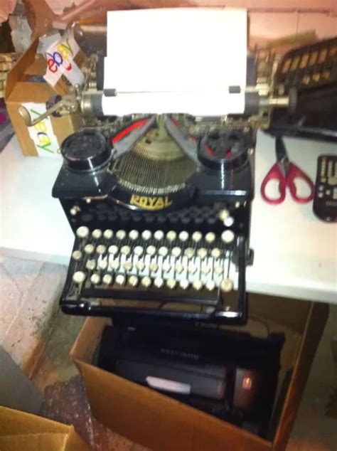 Antique Royal 10 Desktop Typewriter Glass Panels Working W New Ink 250