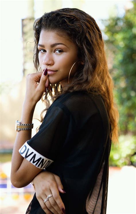 Lavalampscan We Just Talk About How Zendaya Looks Good All The Time In