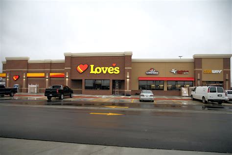 Love’s Travel Stop to open in early February | KSNT News