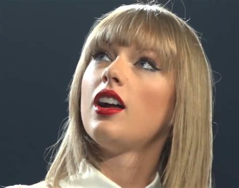 Taylor Swifts Lips