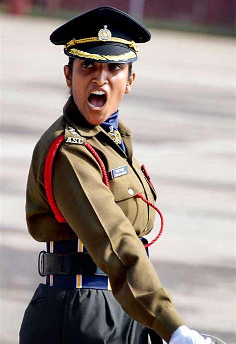 Lt Bhavana Kasturi The First Woman Officer To An All Men Army Contingent