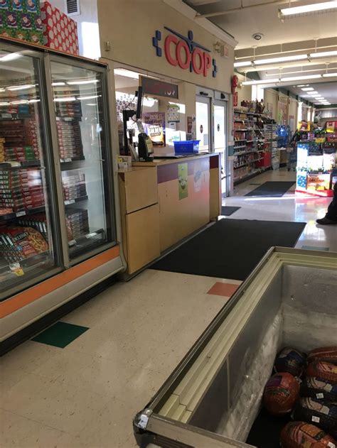 Calgary Co Op Food Store 540 16th Avenue Ne Calgary Ab