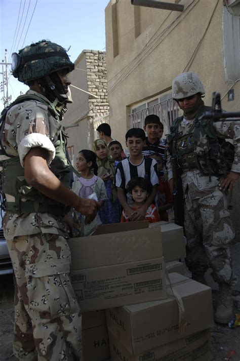 Dvids Images Iraqi Soldiers Hand Out Food In Amarah Iraq