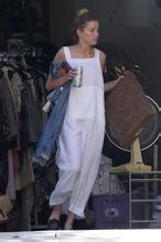 Amber Heard Nip Slip Exposes Boob While Cleaning Out Her Garage In La
