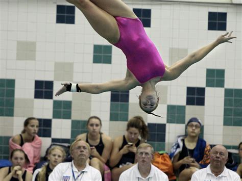 Pittsfords Schaefer Excels At Diving Usa Today High School Sports
