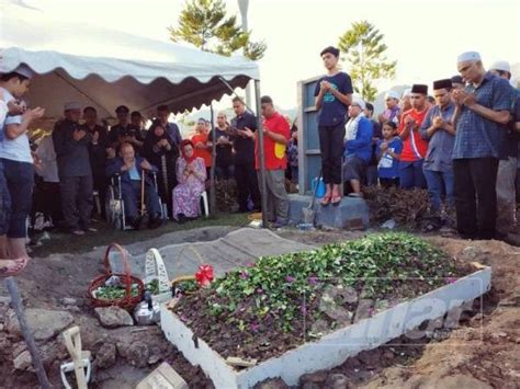 Tanah perkuburan raudhatul sakinah taman batu muda. Raja Perlis berangkat ziarah pusara Abu Hassan Din