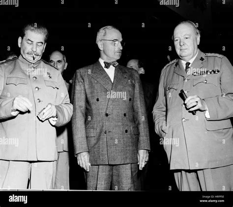 Potsdam Konferenz 1945 Von Links Joseph Stalin Harry Truman Winston Churchill Stockfotografie