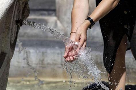 Caldo Record Anche In Calabria Giornate Da Bollino Rosso In Diverse