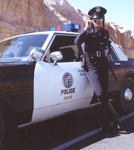 035 20019 Female Officer Flickr