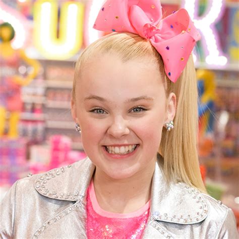 She was previously a contestant on abby's ultimate dance competition in its second season, finishing in fifth place. JoJo Siwa - Songs, Bows & Dance Moms - Biography