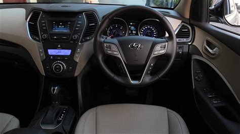 Hyundai Santa Fe 2014 2wd At Interior Car Photos Overdrive