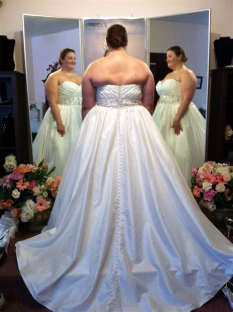 wedding dress back fat acompanhiadocao
