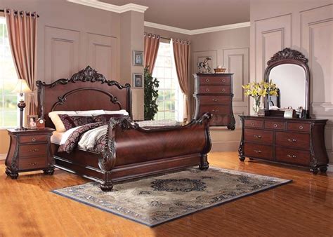 A bedroom should be a relaxing, restful environment. Solid-Wood-Bedroom