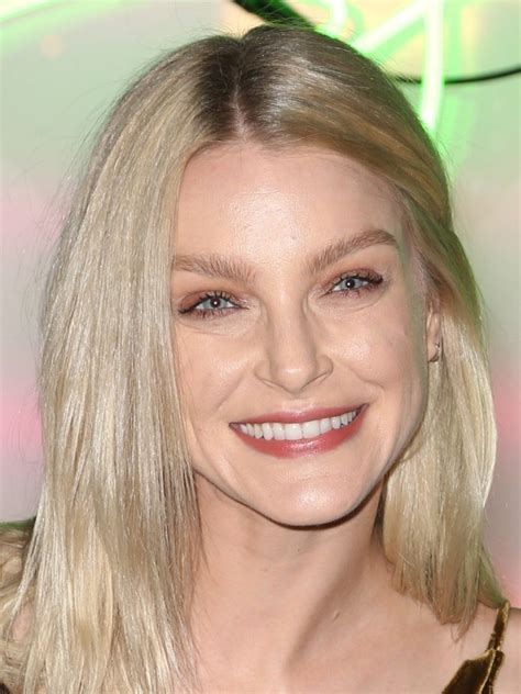 Jessica Stam Biography Height And Life Story Super Stars Bio