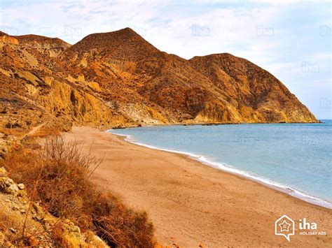 Ascensor calefaccion amueblado alquiler de piso grande, primera planta, situado en roquetas de mar, en calle montilla estado: Alquiler CASA RURAL CABO DE GATA NÍJAR - IHA.com