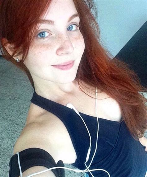Pin By Dhamar On Gingers Redheads Redheads Freckles Pretty Redhead