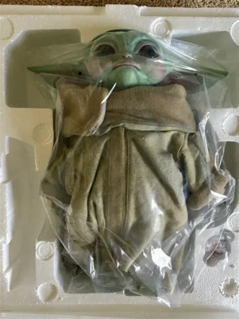 The Child Grogu Baby Yoda Life Size Figure Sideshow New In Box 360