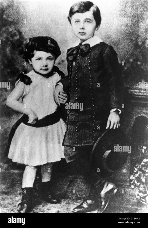 Albert Einsteins Siblings