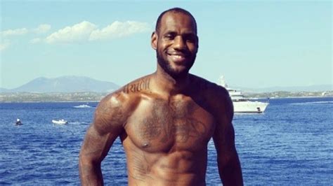 Shirtless Shots Of Lebron James To Celebrate NBA All Star Weekend